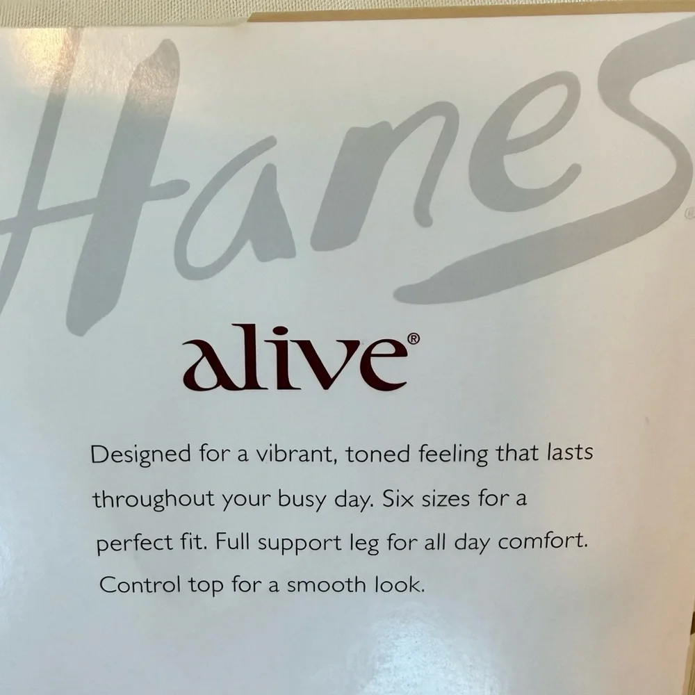 Hanes Alive Full Support Pantyhose Control Top, Reinforced Toe Barely There Sz C